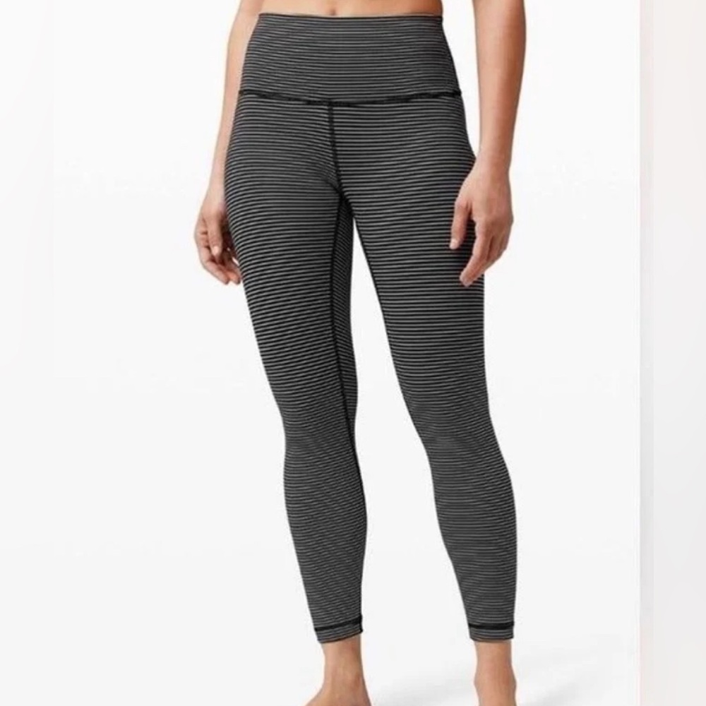 Lululemon Hype Stripe Black White High Rise Luxtreme 21" Wunder Under Cropped